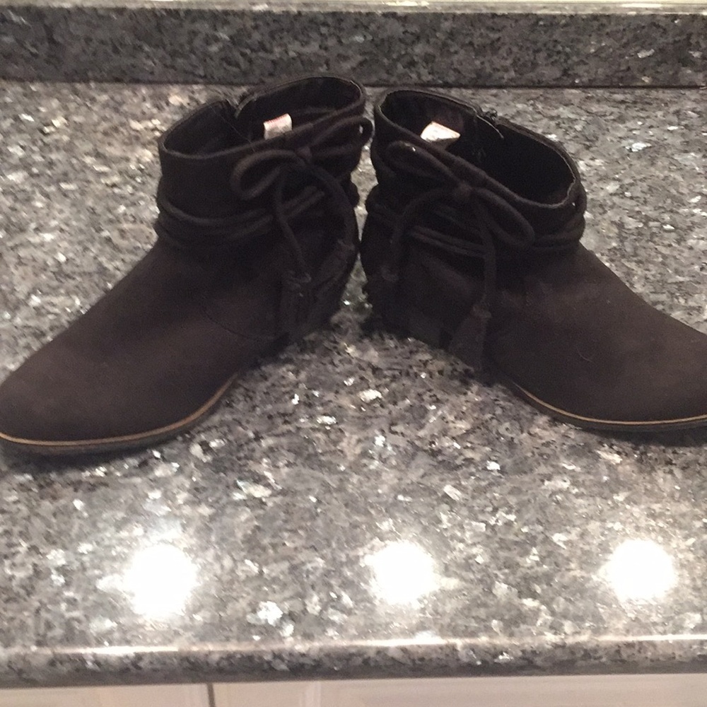 Rampage women's black short ankle boots